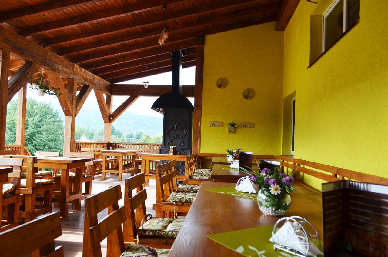 Golden Palace Dubove Luaran gambar