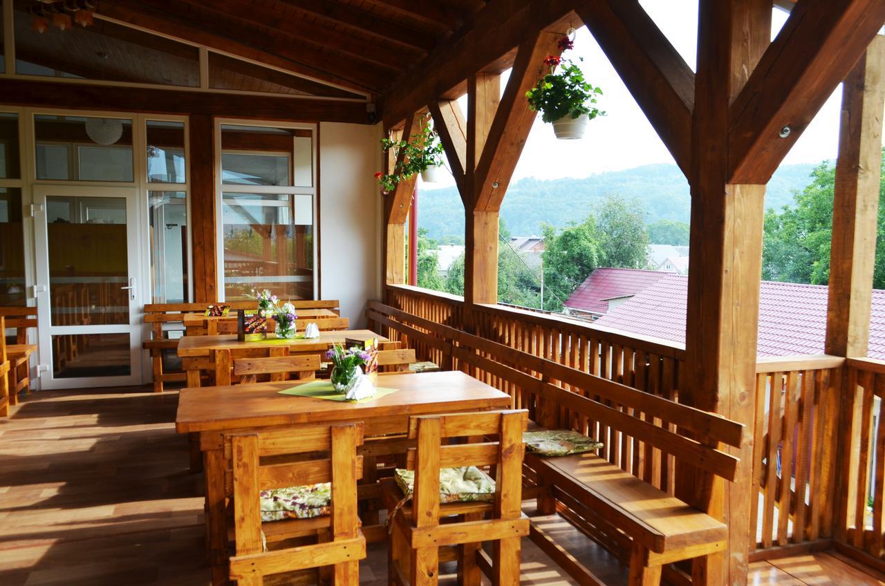 Golden Palace Dubove Luaran gambar
